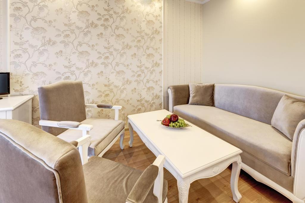 Boutique Hotel Diama Mratín エクステリア 写真